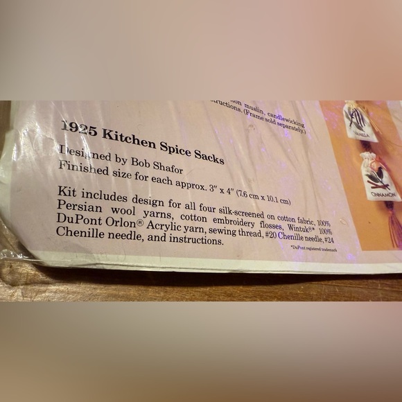 Vintage New The Creative Circle Kitchen Spice Sacks 1925 Crewel Embroidery Kit - Picture 2 of 4